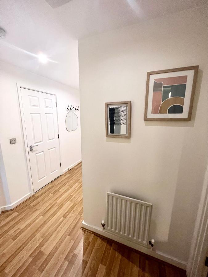 2 Bedroom Apartment Near Olympic Park With Free Parking لندن المظهر الخارجي الصورة